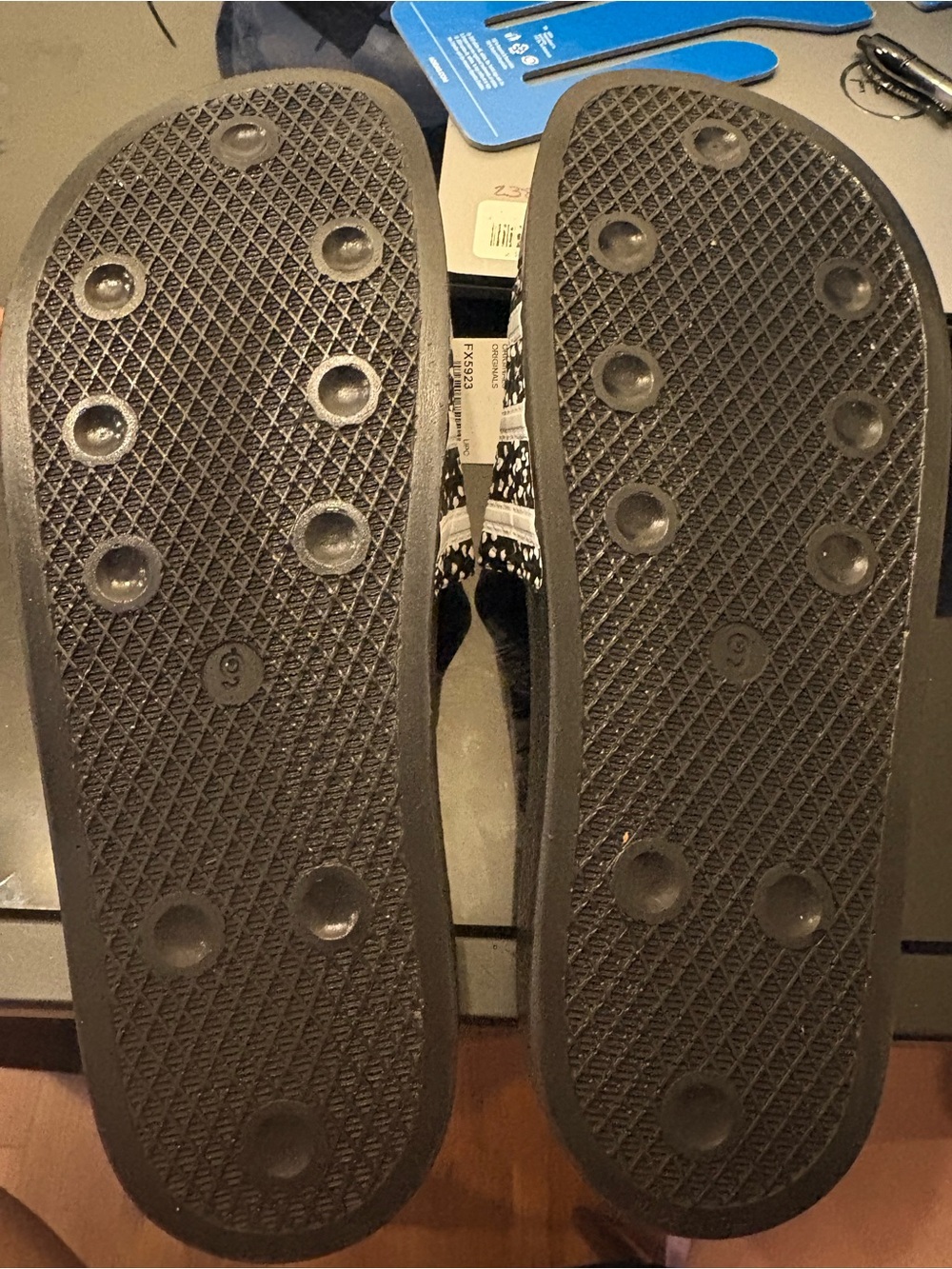 adidas Black & White Patterned Adilette Slide Sandals size 10 woman’s - Picture 2 of 6